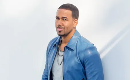 Romeo Santos partage des images avec son fils pour la première fois...