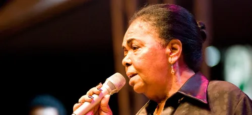 Cinq choses à savoir sur Cesária Évora, "la Diva aux pieds nus" !