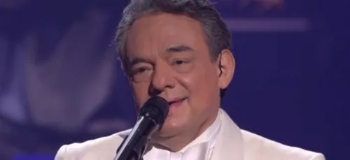 Mexique : hommage au prince de la chanson José José (vidéo)