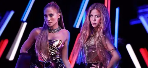 Jennifer Lopez et Shakira : fières de représenter la communauté...