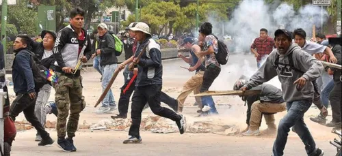 Bolivie : Un étudiant meurt lors de protestations à Cochabamba (vidéo)