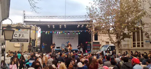 Argentine : Les Gauchos défilent pour la fête de la tradition à San...