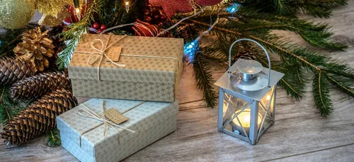 Grande vente solidaire de cadeaux de Noël à Paris