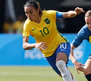 Marta star du football féminin latino (vidéo)