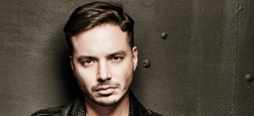J.Balvin : très ému, il rencontre pour la première fois son idole...
