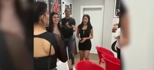 Portugal : Cristiano Ronaldo a rompu le confinement pour fêter un...