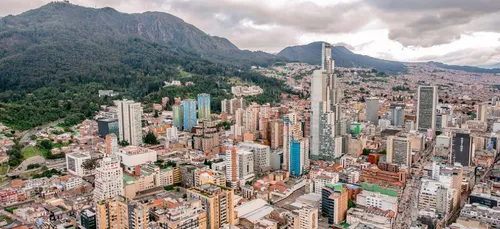Colombie : la ville de Bogota instaure un droit de sortie genré...