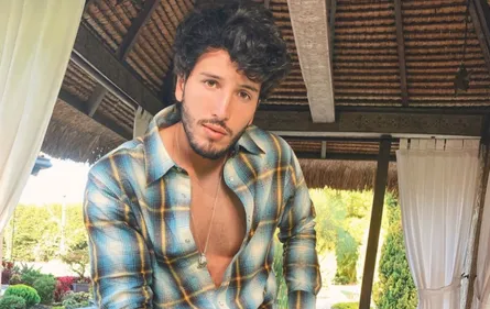 Sebastián Yatra dévoile un aperçu de son prochain projet (vidéo)