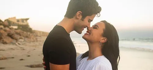 Demi Lovato annonce ses fiançailles avec son petit ami (photo)