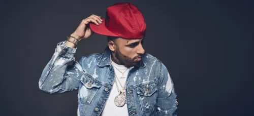 "À 11 ans, j'ai commencé à fumer de la marijuana" : Nicky Jam se...