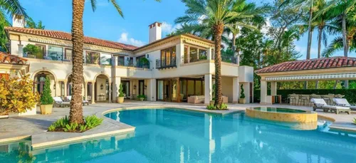 Jennifer Lopez : sa nouvelle villa à 40 millions de dollars fascine...