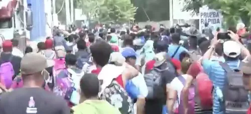 Plus de 3 000 Honduriens expulsés du Guatemala (vidéo)