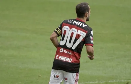 Au Brésil, un joueur rend hommage à Sean Connery