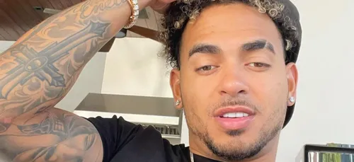 L'impressionnant sapin de Noël d'Ozuna fascine les internautes...