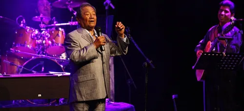 Armando Manzanero, icône mexicain du boléro, est mort à 86 ans