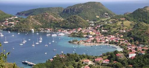 Covid-19 : isolement obligatoire pour les voyageurs en Guadeloupe...