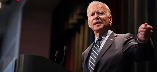 Joe Biden suspend la construction du mur à la frontière mexicaine