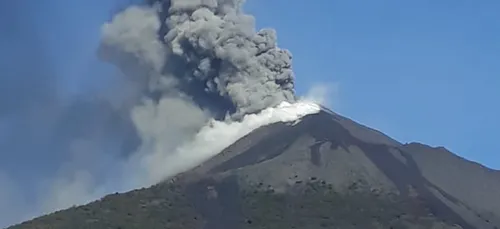 Les volcans Pacaya et Sangay se réveillent au Guatemala et en Équateur