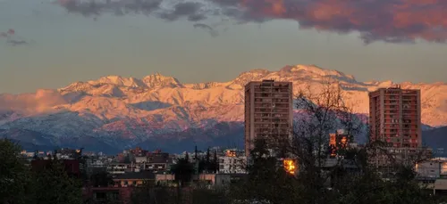 COVID : reconfinement au Chili malgré le très fort taux de...