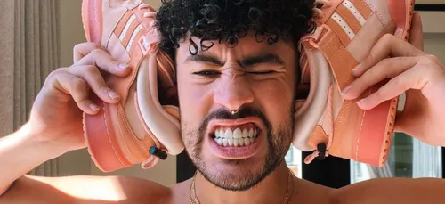 Bad Bunny dévoile une nouvelle couleur de basket en collaboration...