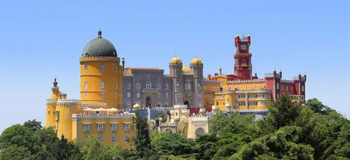Le Portugal rouvre ses musées et terrasses de café