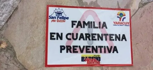 COVID : des affiches posées sur les maisons des personnes...