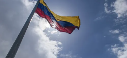 Au Venezuela, l'opposition veut la levée des sanctions contre des...