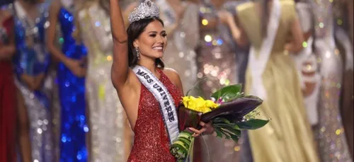 Miss Mexique sacrée Miss Univers 2021 (vidéo)