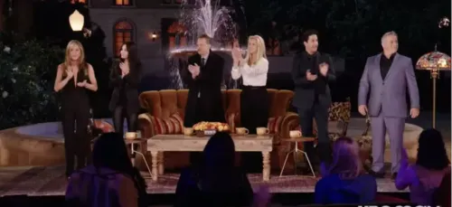 « Friends » : la bande-annonce des retrouvailles des acteurs...