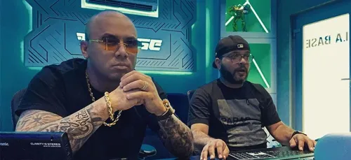 Wisin annonce un remix de "Fiel" avec deux grands noms du reggaeton...