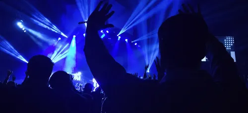 Espagne : les discothèques autorisées à rouvrir dans les régions à...