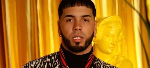 Anuel AA achète une équipe de basket-ball portoricaine (vidéo)