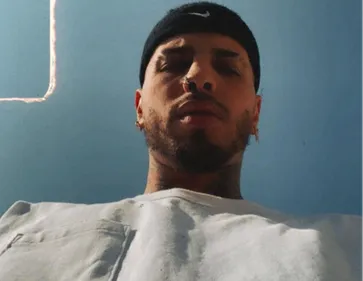 Rauw Alejandro se confie sur sa relation avec Rosalía