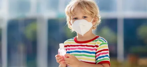 Le port du masque levé dans les écoles lundi, dans 47 départements