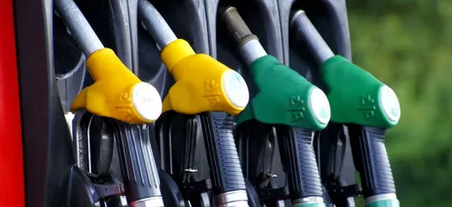 Hausse des prix à la pompe - Ce que proposent les candidats à la...