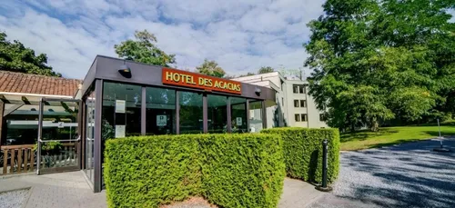 L'hôtel des Acacias à Neuville-en-Ferrain recrute un(e)...