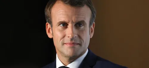Emmanuel Macron est officiellement candidat à l'élection...