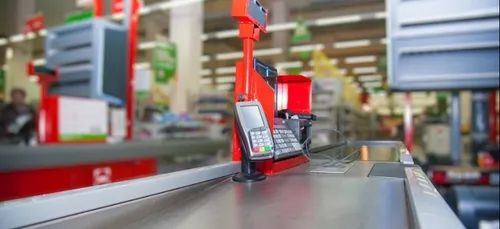 AUCHAN ENGLOS recrute 15 Employés de commerce à Dominante Caisse
