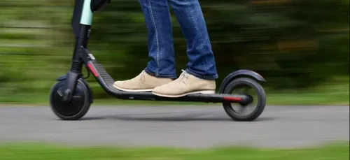 L'utilisateur d'une trottinette électrique contrôlé à... 63km/h !