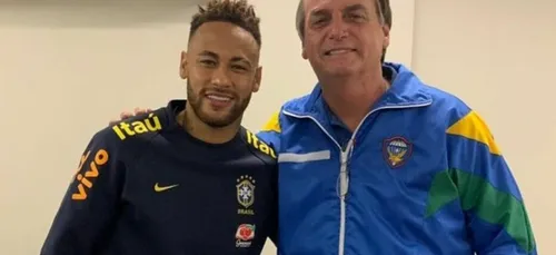 Neymar affiche son soutien à Jair Bolsonaro, le président brésilien...
