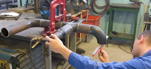 AGO Jobs & HR LENS recherche Tuyauteur autonome H/F à Bully les mines