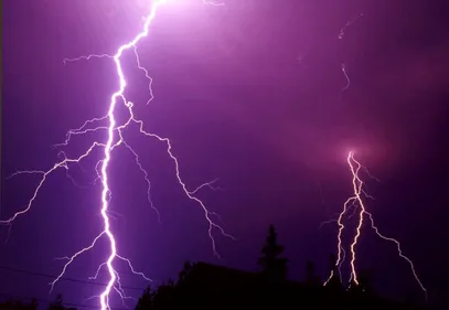 Aire sur la Lys a été la commune la + foudroyée, cette nuit !