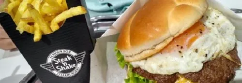 La nouvelle enseigne STEAK N SHAKE® recrute de nombreux équipiers...