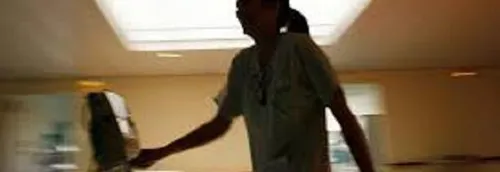 URGENT recherche un(e) veilleur /surveillant de nuit pour un...