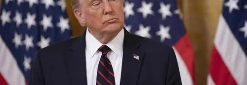 Donald Trump annonce un vaccin pour octobre et distribué à la...