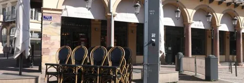 Les bars et les restaurants, ainsi que les salles de sport restent...