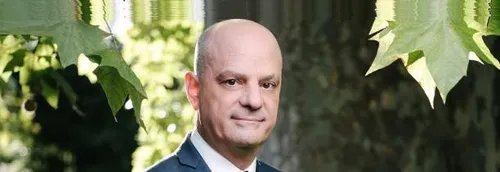 Blanquer appelle les 12-18 ans à se faire vacciner pendant les...