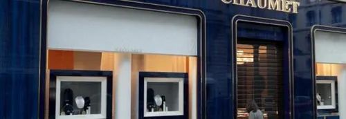 Une bijouterie braquée par un homme en trottinette