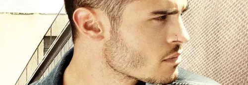 Baptiste Giabiconi dans le Grand Studio de Mona FM