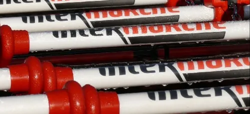 L'enquête sur l'incendie criminel de le station service Intermarché...